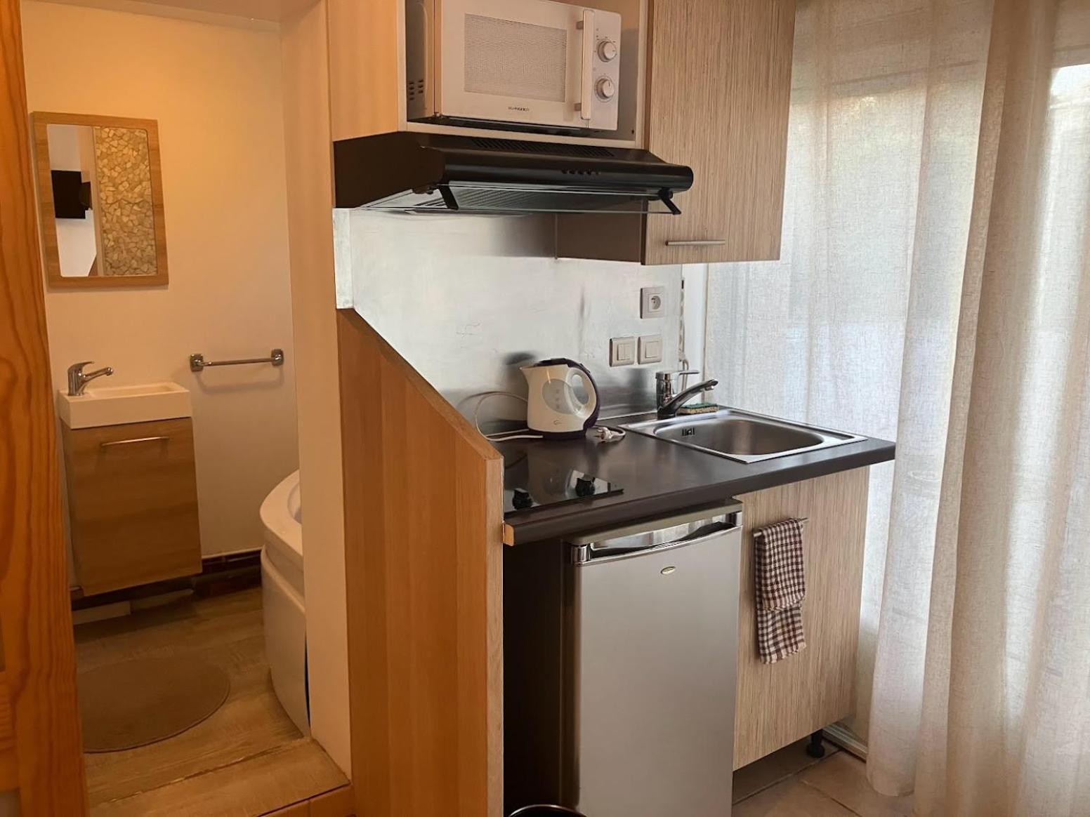 Le Nid Castries - Charmant Logement Complet Et Equipe Centre Castries Proche Montpellier エクステリア 写真